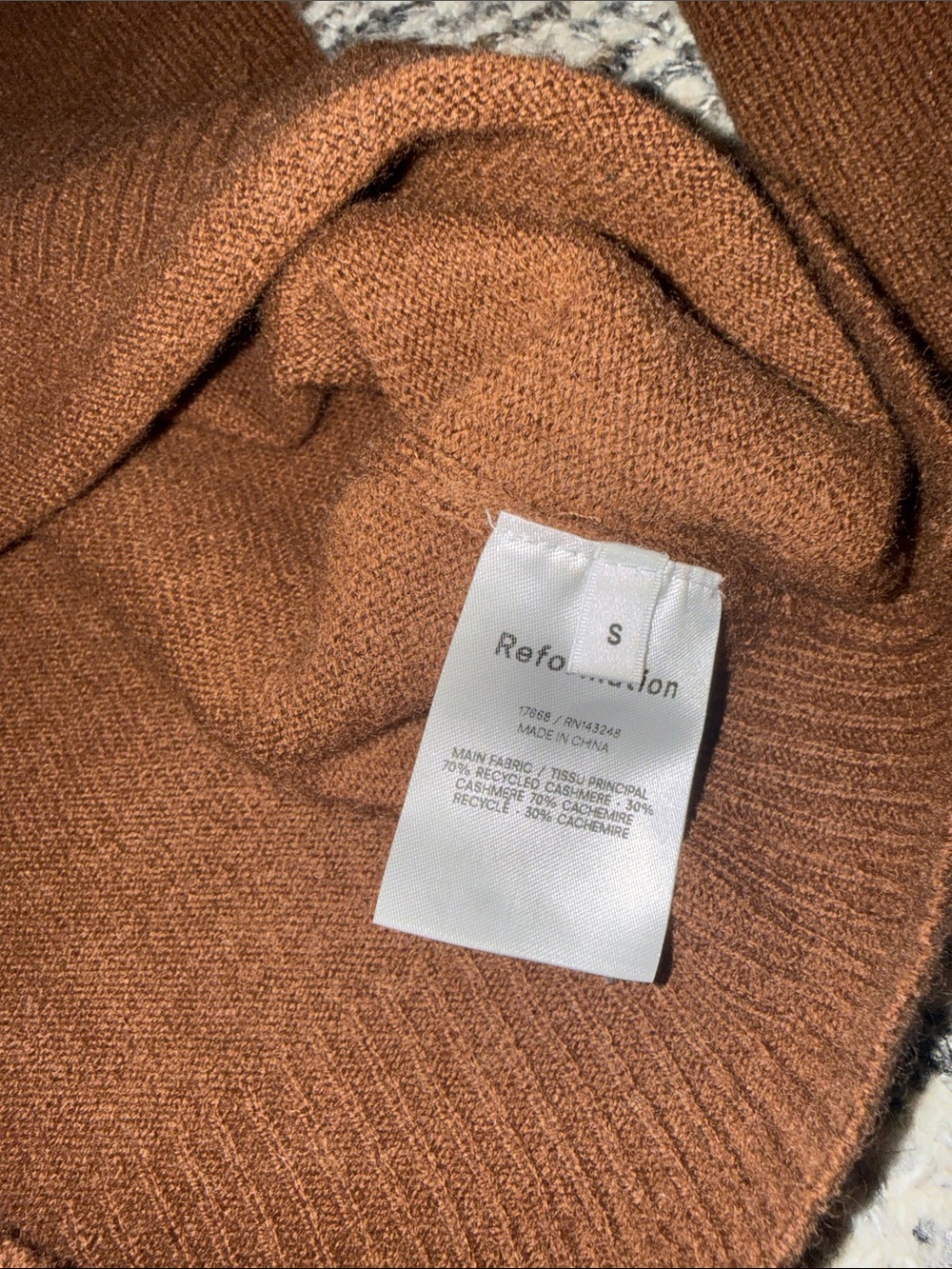 REFORMATION Brown Crewneck Sweater - Cozy Everyday Knit - Picture 7 of 7